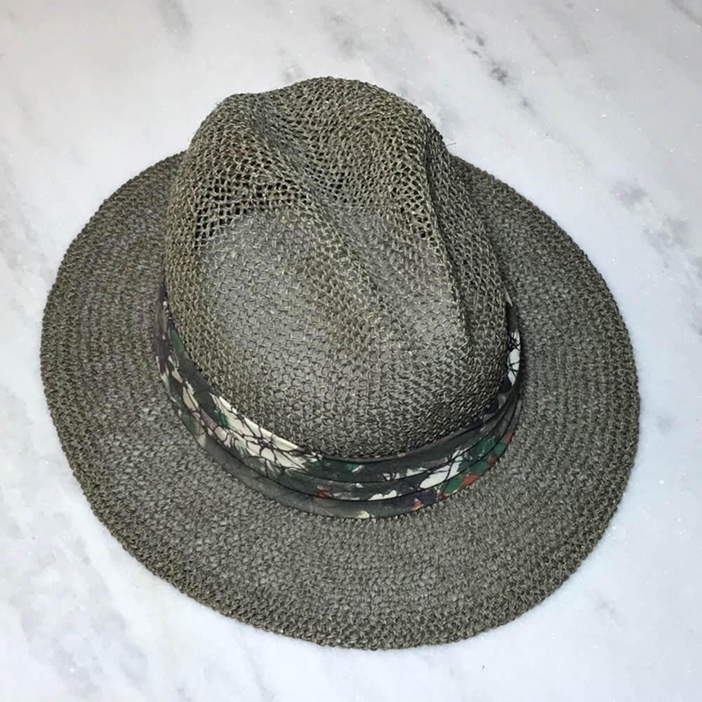 Very nice medium olive drab straw hat